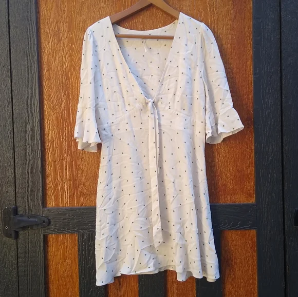 Free People All Yours Cream Green Polka Dot Wrap Bust Tie Mini Dress Small 4 - Picture 16 of 16